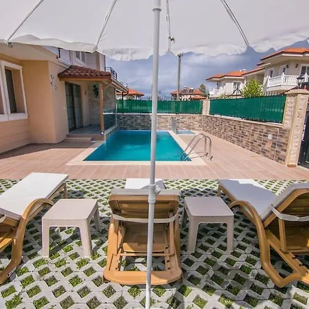 Vilă Luxury Holiday Villa, 4 Bedroom With Private Pool *